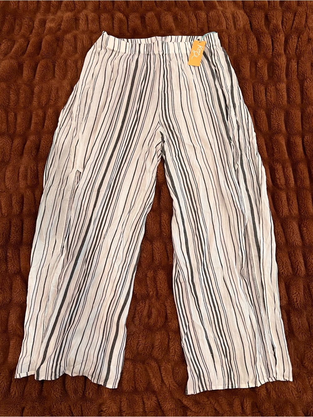 Kona Sol White with Black Vertical Stripe Wide-Leg Pants